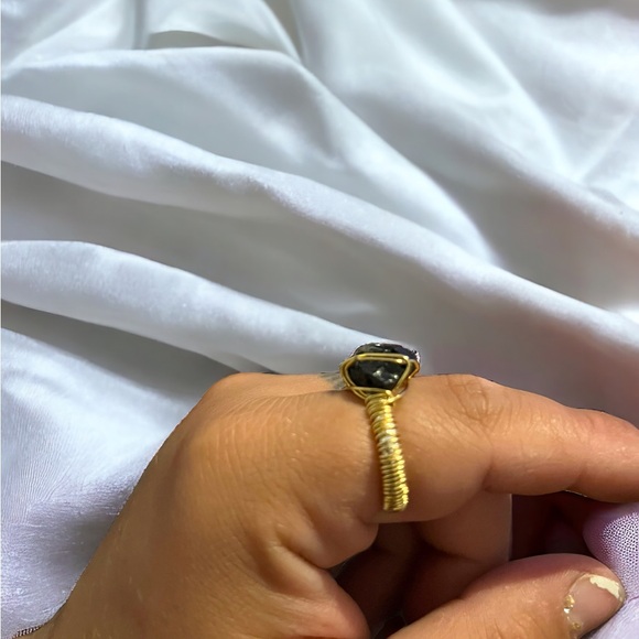 ✨RARE SEAGLASS RING✨ CUSTOM MADE FROM STAINLESS STEEL AND RECYCLED MATERIALS ✨ - Picture 4 of 5